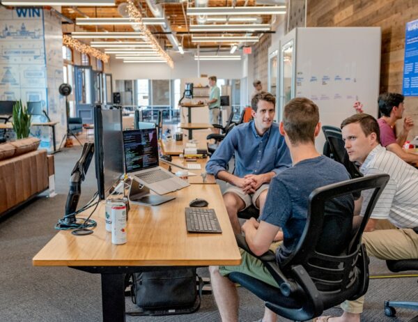 Intégrer son formulaire à un CRM (HubSpot, Salesforce) : le délai que personne ne regarde